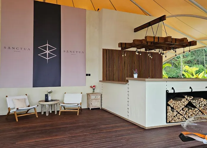 Sanctua *